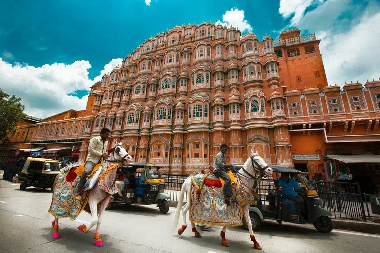 Hawa Mahal en Jaipur durante una ruta por el Triángulo de Oro en India